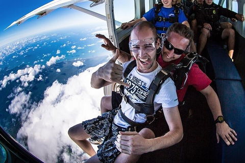 Byron Bay Tandem Sky Dive - Pubs Perth 4