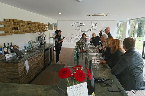 Adelaide Hills Regional / Hahndorf German Village Tour - Pubs Perth 0