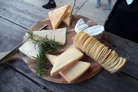 Wine Tasting Day Trip And Swan Valley River Cruise To Perth - Pubs Perth 5