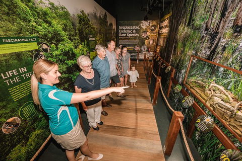 Cairns Aquarium Tour By Twilight With Drink And Appetiser - Pubs Perth 2