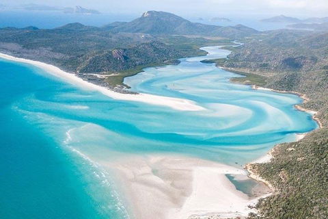 2-Night Whitsundays Sailing Adventure: Whitsunday Getaway - Pubs Perth 3