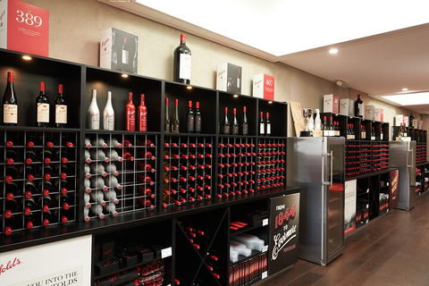 Penfolds Barossa Valley: Make Your Own Wine - Pubs Perth 2