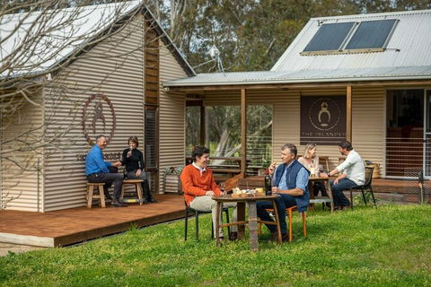 Wine Tour 4WD Tour - Pubs Perth 4