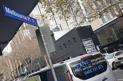 Live Like A Local: Explore Some Favourite Spots On A Playful Audio Walking Tour - Pubs Perth 2