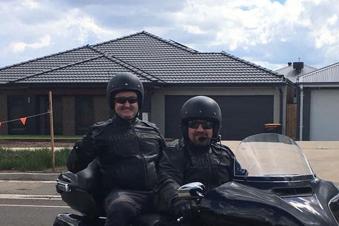 Private Tour Of Melbourne In A Harley Davidson Trike - Pubs Perth 2