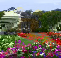 Hobart City Sightseeing Tour Including MONA Admission - Pubs Perth