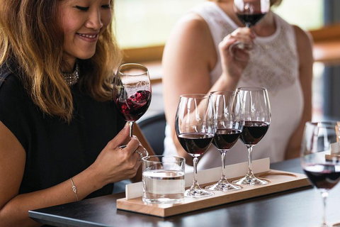 Adelaide Hills Regional / Hahndorf German Village Tour - Pubs Perth 5