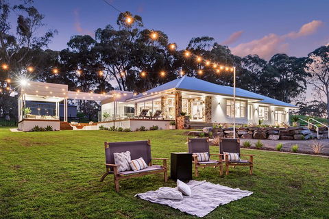 3 Days Adelaide Hills Wellness Escape - Pubs Perth 0