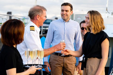 Small-Group Afternoon Cairns City Tour With Harbour Dinner Cruise - Pubs Perth 5