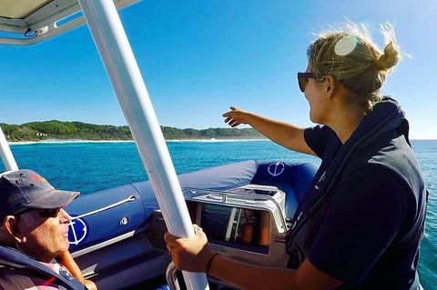 Julian Rocks Byron Bay Cruise - Pubs Perth 3
