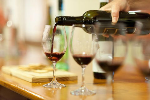 McLaren Vale And Glenelg Wine Tasting And Sightseeing (Half-day Afternoon) - Pubs Perth 1