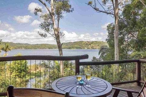 Sunshine Coast Private Scenic Guided Tour Inc. 2-Course Gourmet Lunch - Pubs Perth 0