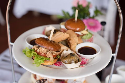 Sunshine Coast Signature High Tea And Wine Experience (Min 6 Adults) - Pubs Perth 0