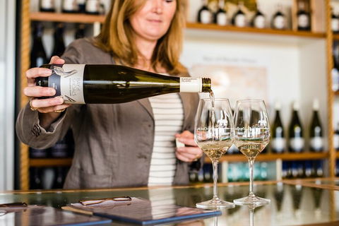 Kangaroo Island Gourmet Food And Wine 4WD Tour - Pubs Perth 0