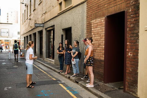 Guided Walking Tour In Adelaide - Pubs Perth 1