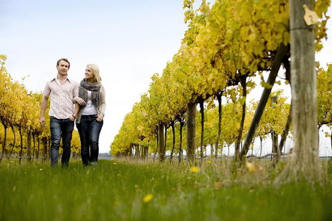 Overnight Daylesford And Macedon Ranges Gourmet Food Trail Tour From Melbourne - Pubs Perth 2
