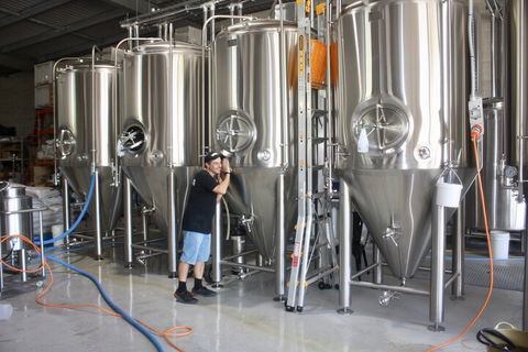 Hipster Sipster Brewery And Distillery Tour - Pubs Perth 1