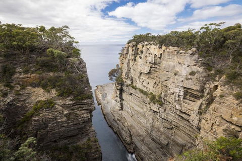 Private Hobart Discover South East Food And Scenic Tour - Pubs Perth 2