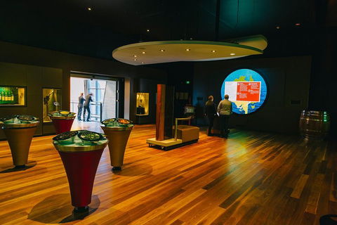 Australian Wine Discovery Tour With Tastings - Pubs Perth 0