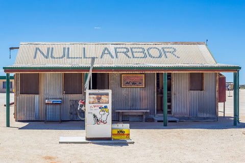 10-Day Adelaide To Perth Adventure Tour - Pubs Perth 4