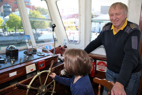 Derwent River Historic Harbour Cruise From Hobart - Pubs Perth 4